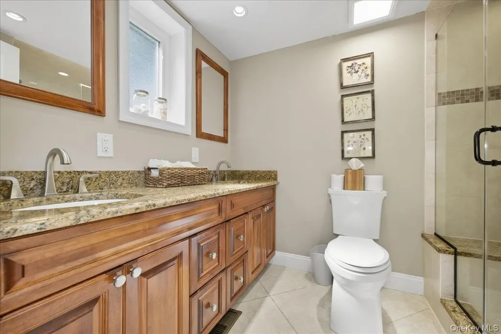 92 Suffolk Road Massapequa NY 11758