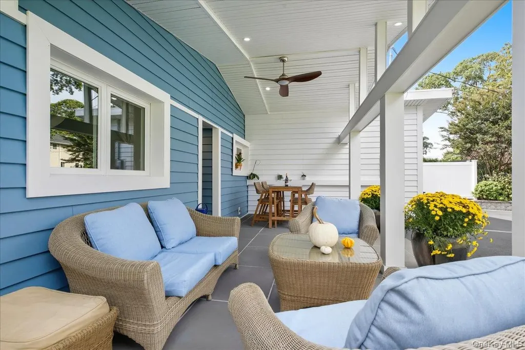 92 Suffolk Road Massapequa NY 11758