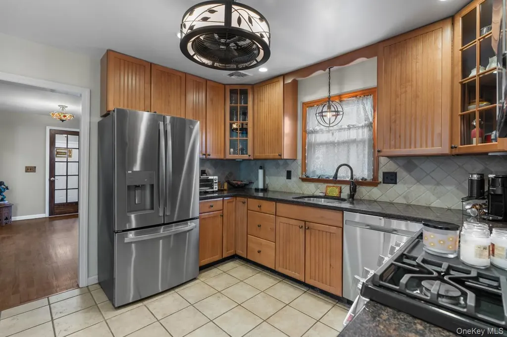931 Mckinley Street Peekskill NY 10566