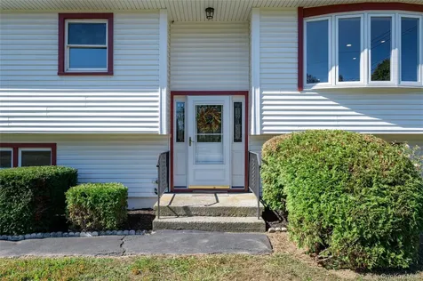 53 Friendly Road Mahopac NY 10541