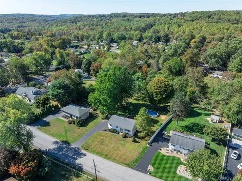 53 Friendly Road Mahopac NY 10541