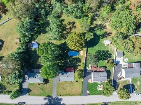 53 Friendly Road Mahopac NY 10541