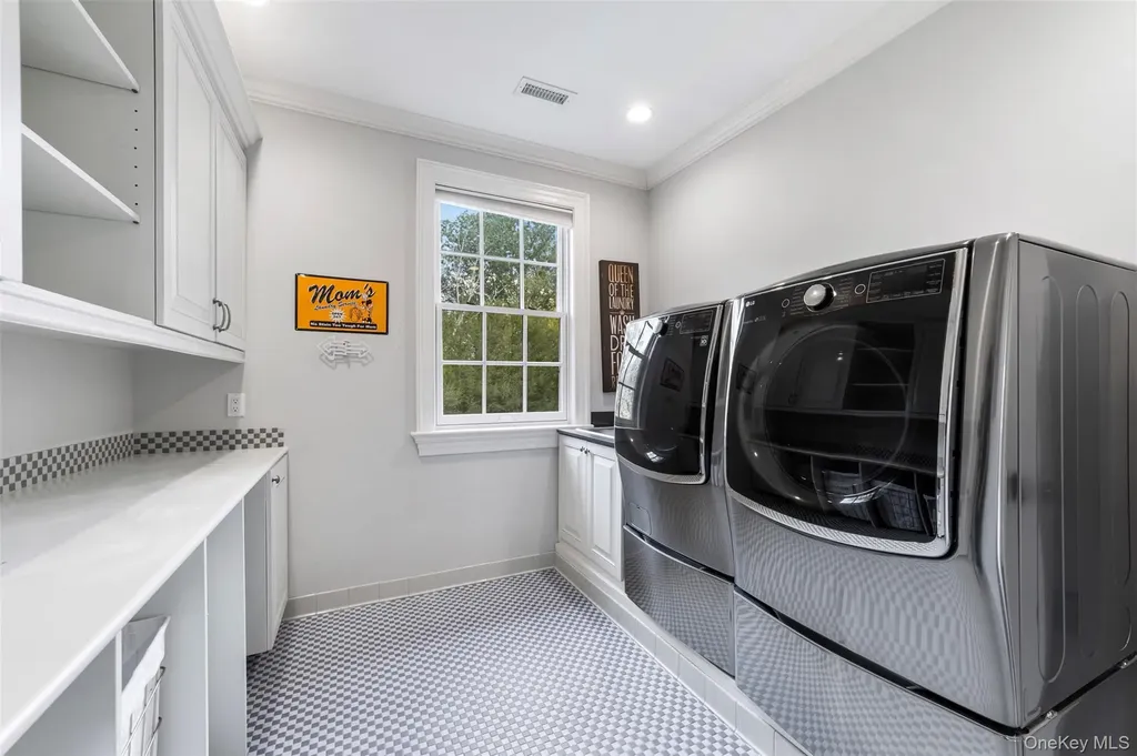 2 Heathcote Drive Mount Kisco NY 10549