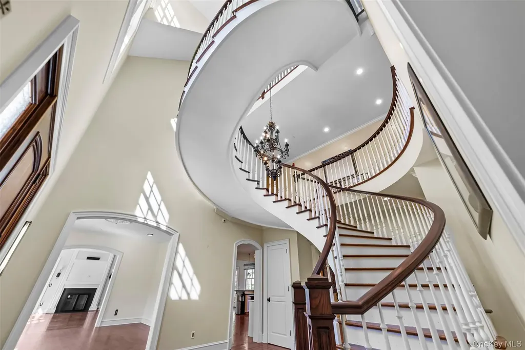2 Heathcote Drive Mount Kisco NY 10549