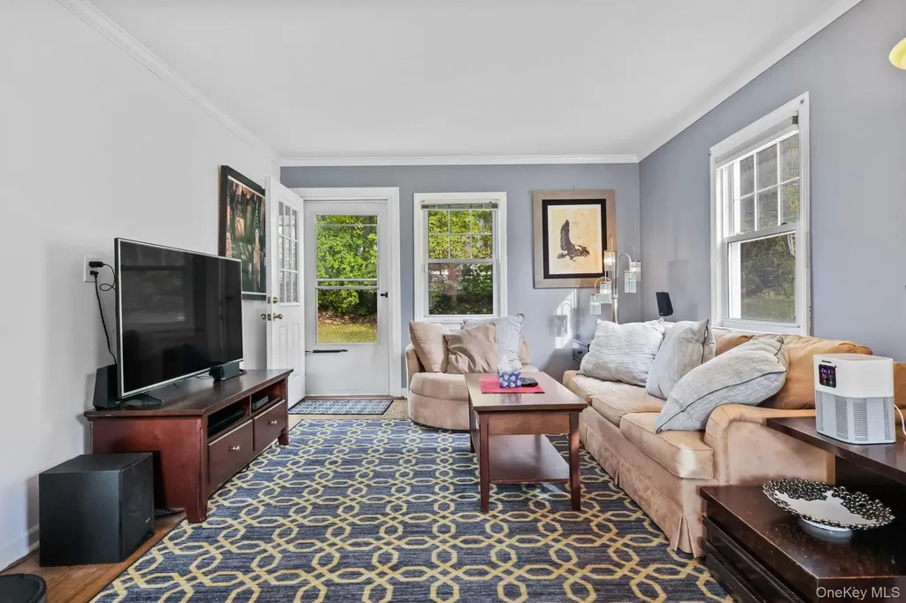 404 Manhattan Avenue Hawthorne NY 10532