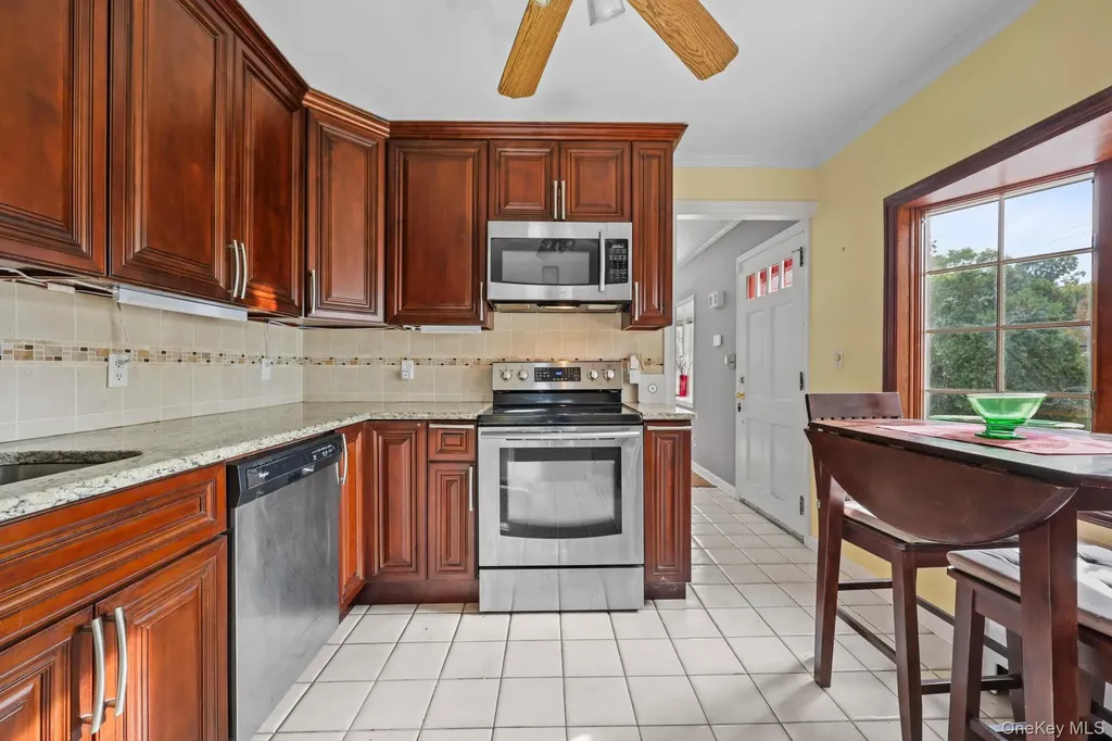 404 Manhattan Avenue Hawthorne NY 10532