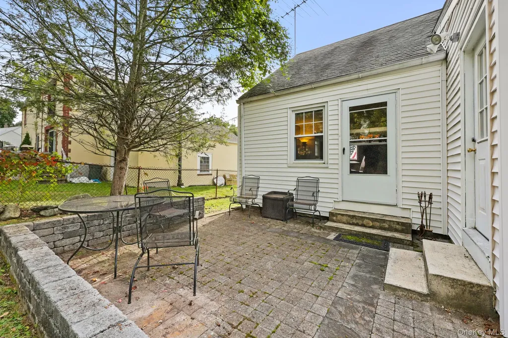 404 Manhattan Avenue Hawthorne NY 10532