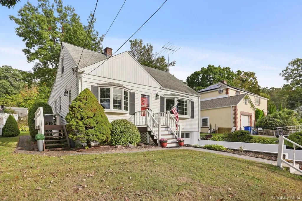 404 Manhattan Avenue Hawthorne NY 10532