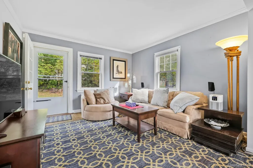 404 Manhattan Avenue Hawthorne NY 10532