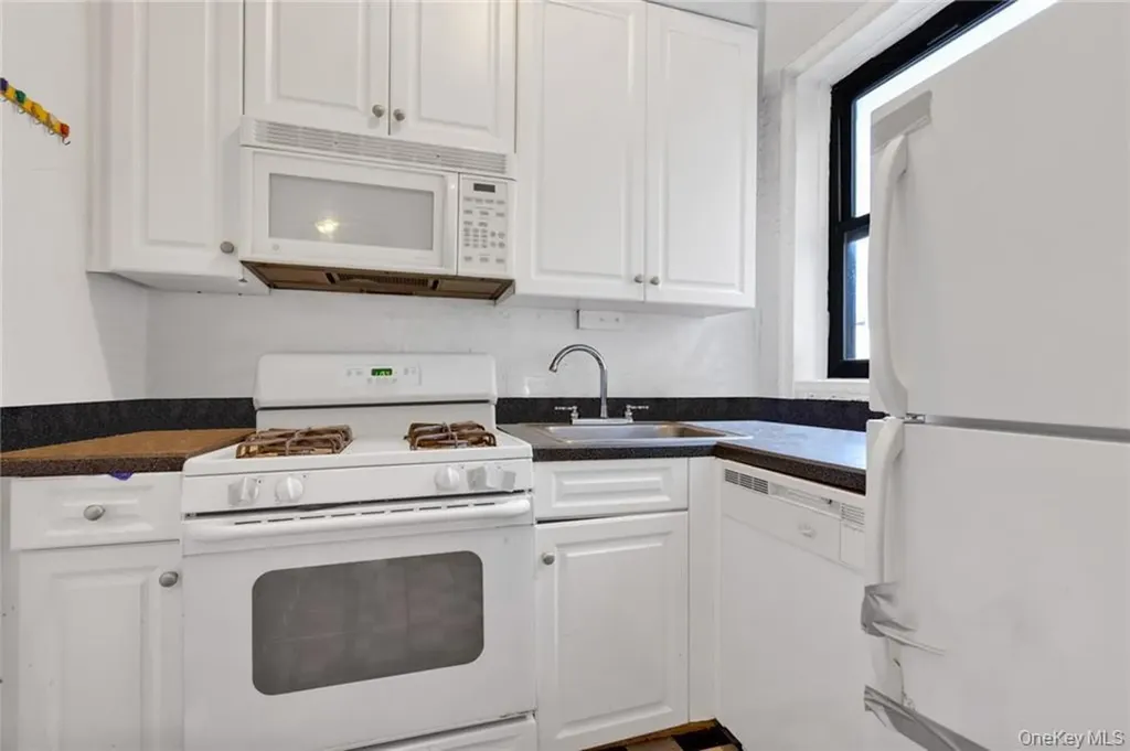 3111 Brighton 1st Place Brooklyn NY 11235