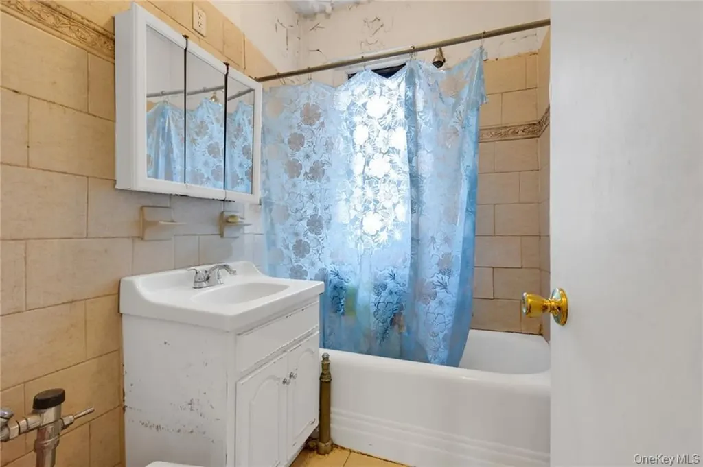 3111 Brighton 1st Place Brooklyn NY 11235