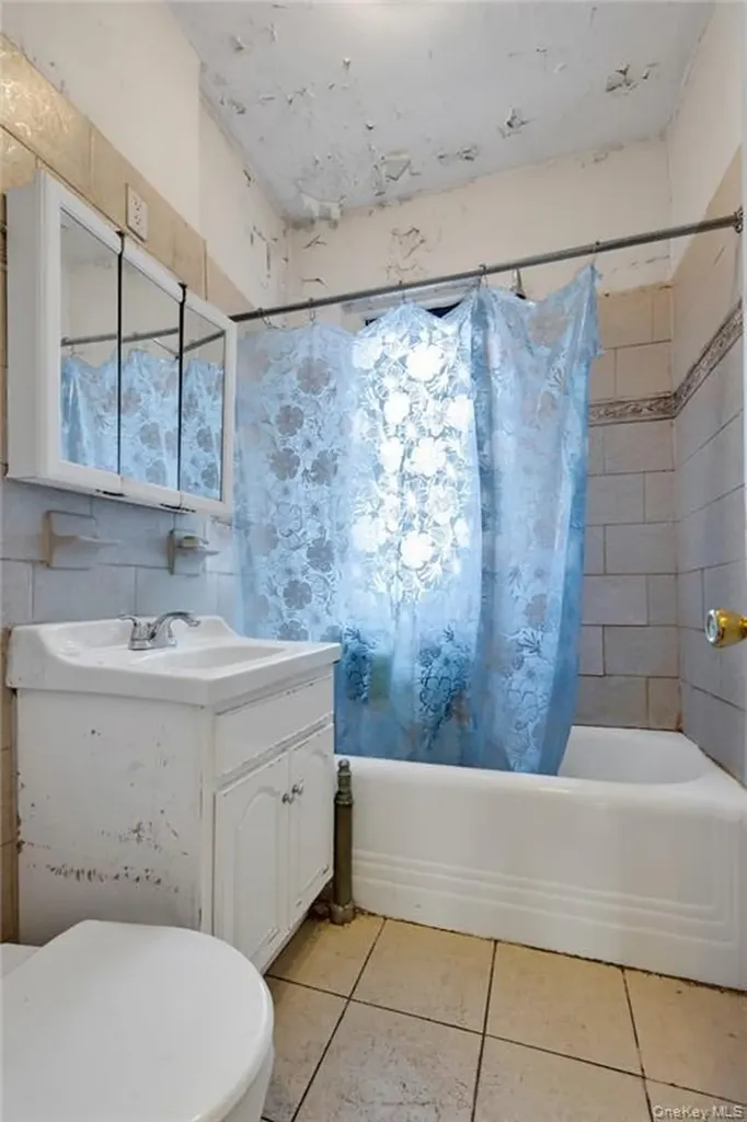 3111 Brighton 1st Place Brooklyn NY 11235