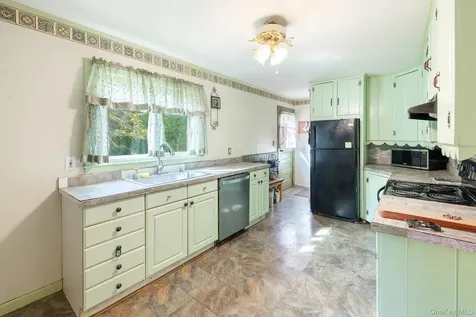 240 Stevers Crossing Road Hudson NY 12534