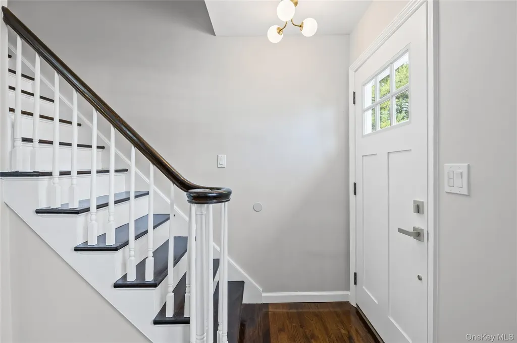 24 Laura Drive Centereach NY 11720