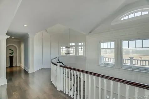 19 Dune Road East Quogue NY 11942