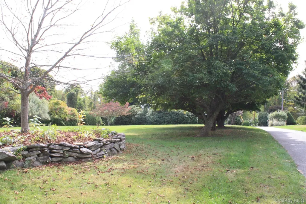 395 Mooney Hill Road Patterson NY 12563