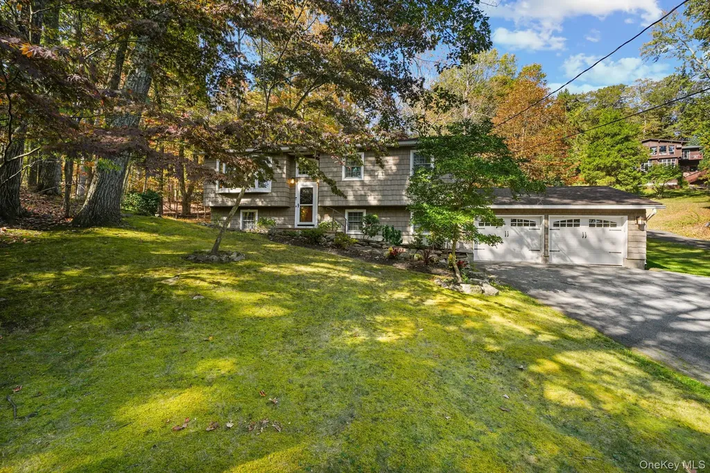 1179 E Mombasha Road Monroe NY 10950