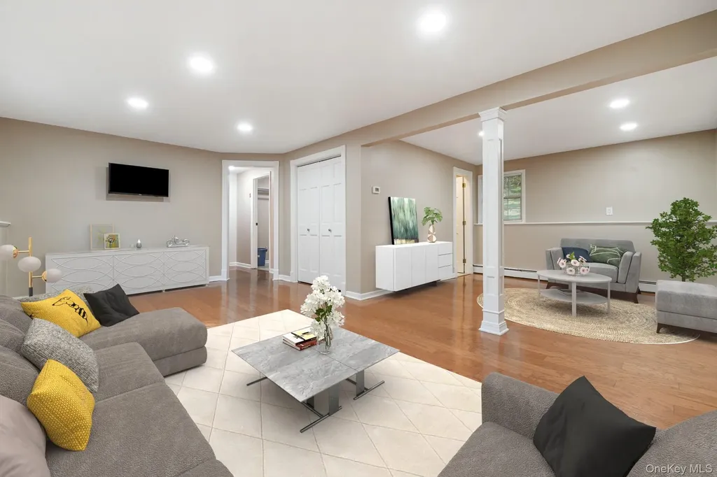 1179 E Mombasha Road Monroe NY 10950