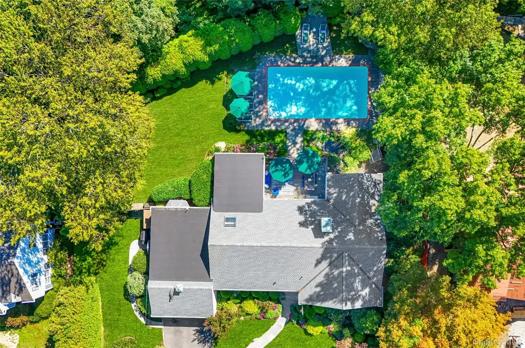 4 Highridge Road Larchmont NY 10538