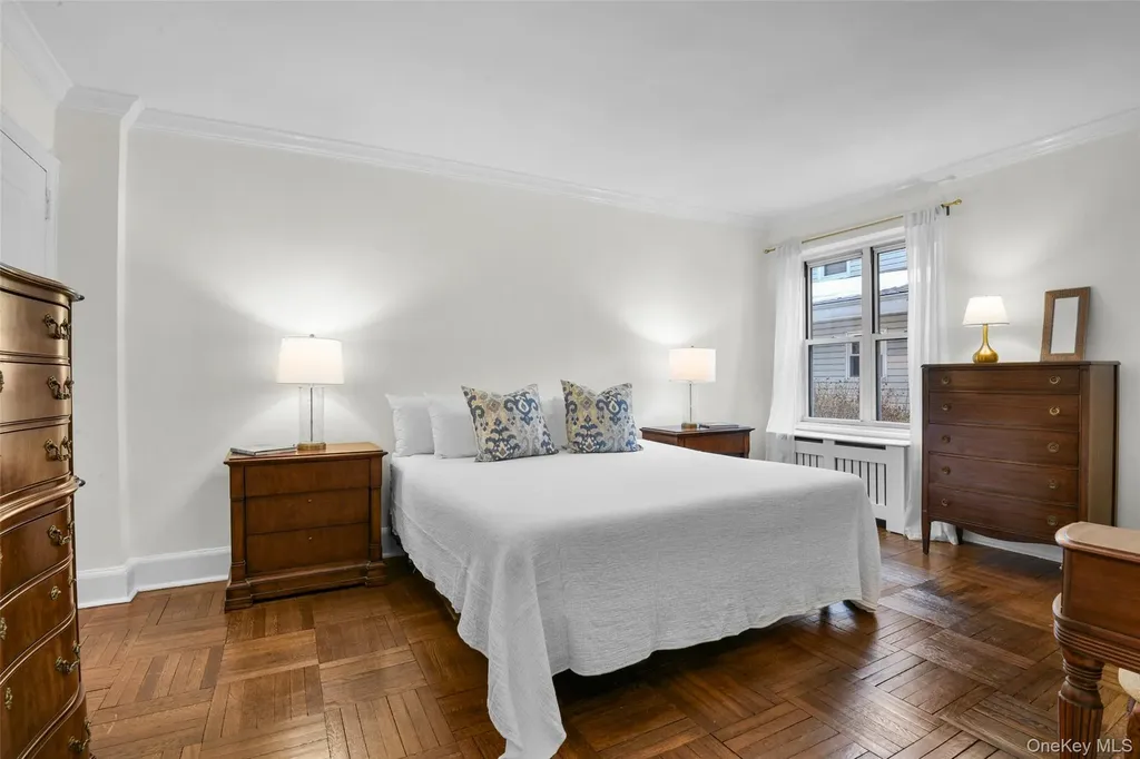 910 Stuart Avenue Mamaroneck NY 10543