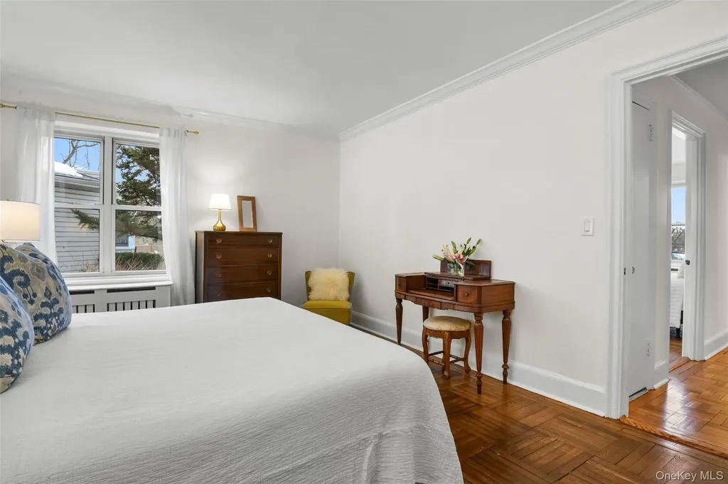 910 Stuart Avenue Mamaroneck NY 10543