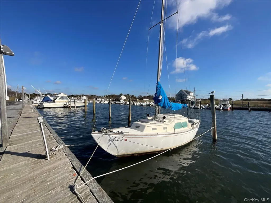 84 Beaver Drive Mastic Beach NY 11951