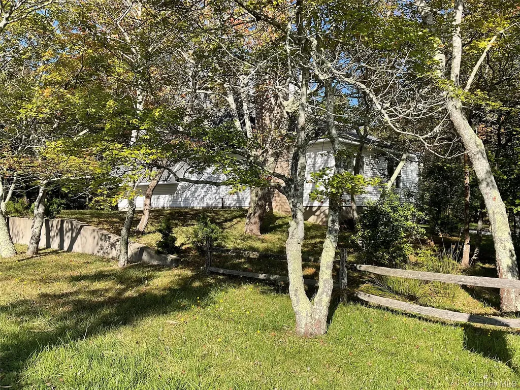 84 Beaver Drive Mastic Beach NY 11951