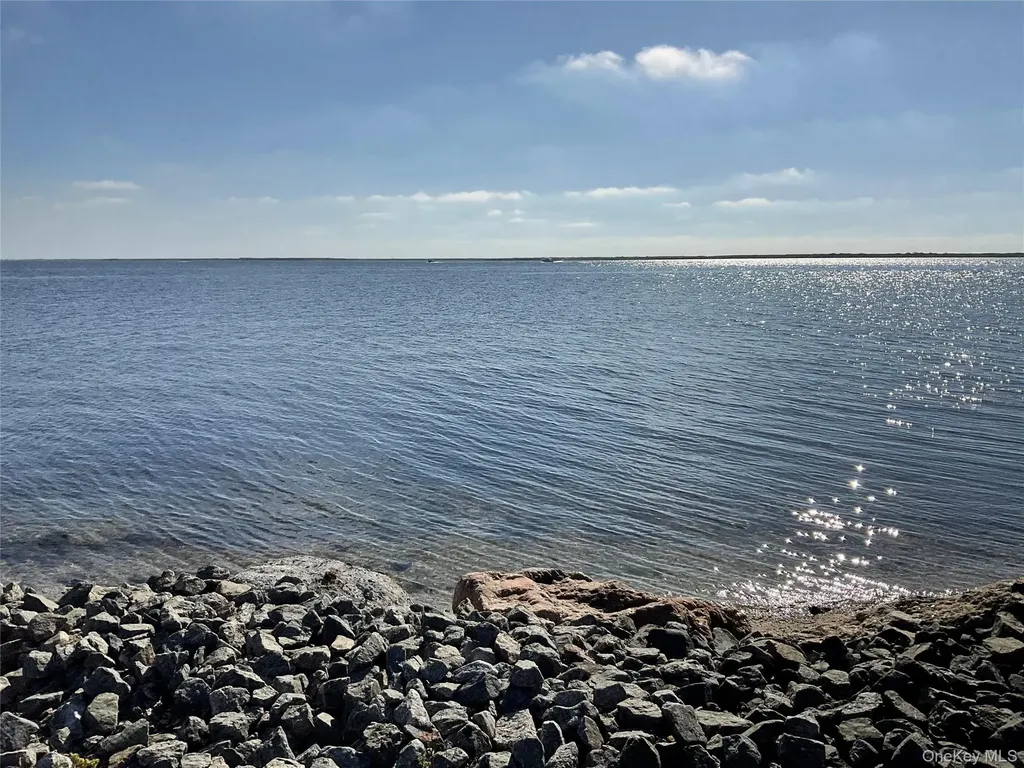 84 Beaver Drive Mastic Beach NY 11951