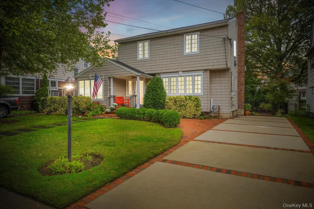 474 Windsor Place Oceanside NY 11572