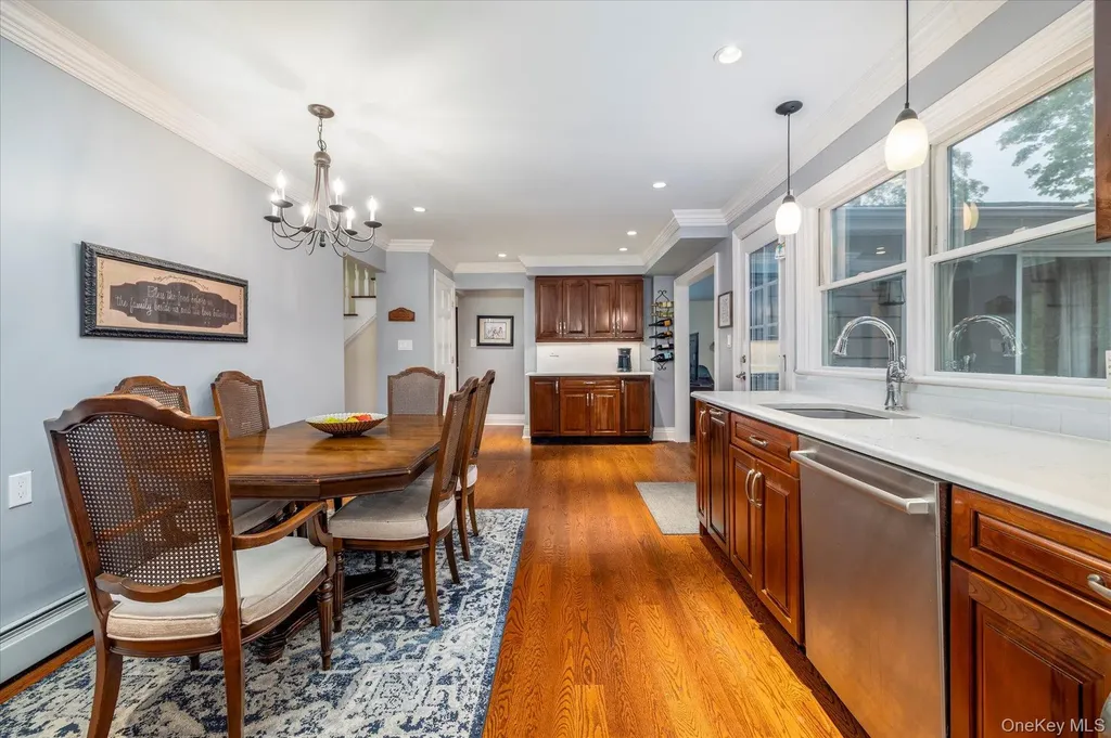 474 Windsor Place Oceanside NY 11572
