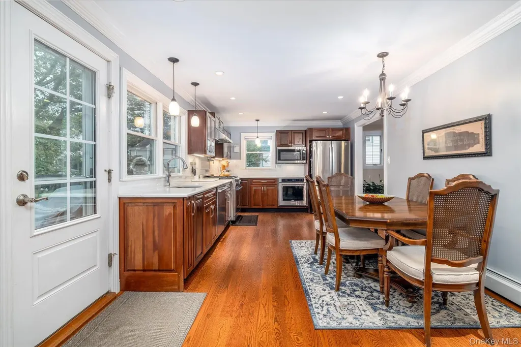 474 Windsor Place Oceanside NY 11572
