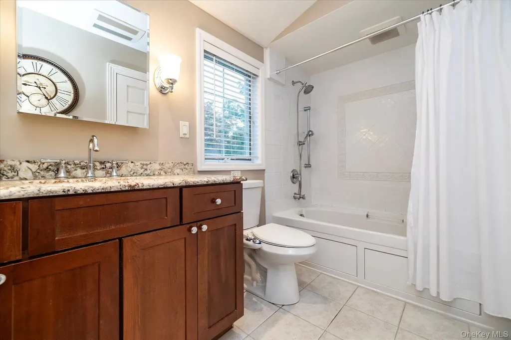 474 Windsor Place Oceanside NY 11572