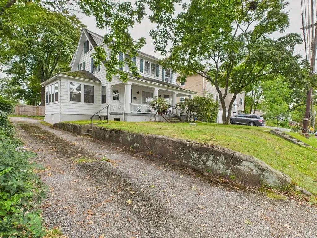 512 5th Street Mamaroneck NY 10543