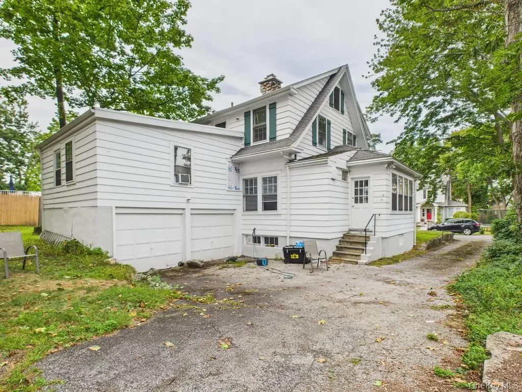 512 5th Street Mamaroneck NY 10543