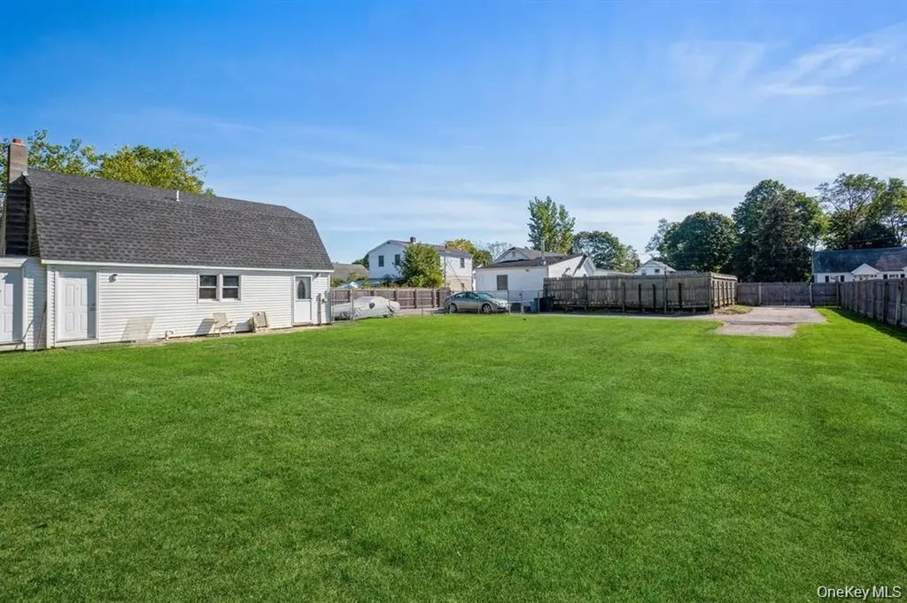 29 Robert Street Patchogue NY 11772
