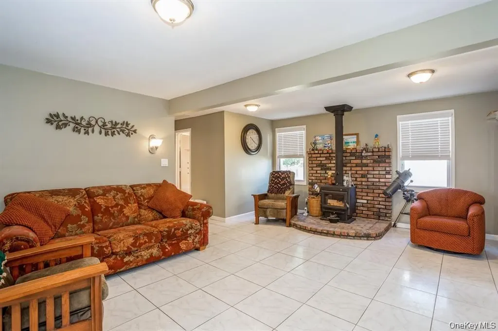 29 Robert Street Patchogue NY 11772