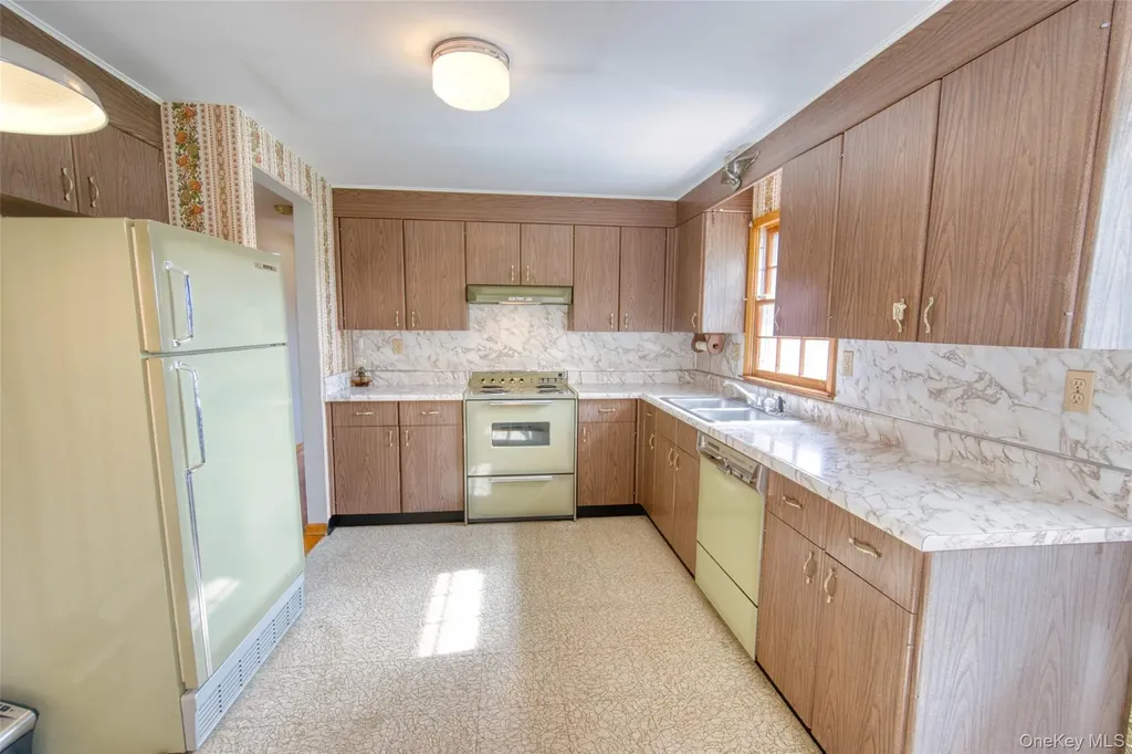 315 Pine Bush Road Stone Ridge NY 12484