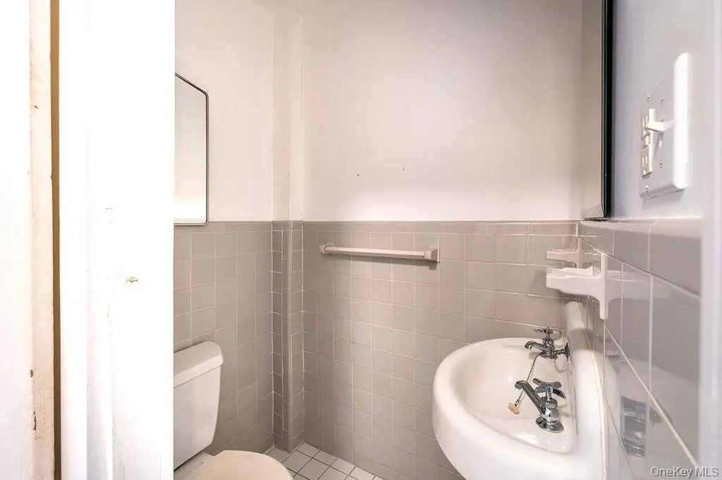 127 Route 100 Katonah NY 10536