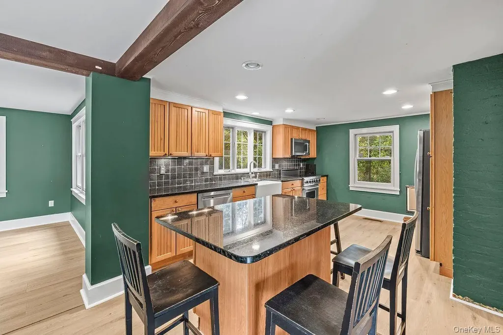 127 Route 100 Katonah NY 10536