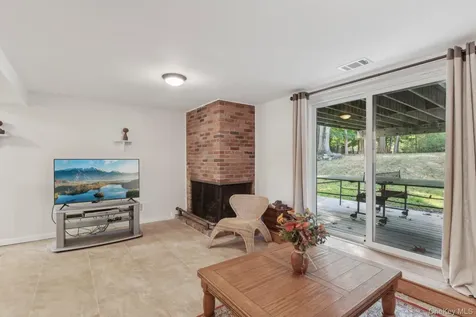 203 Hilltop Drive Nyack NY 10960