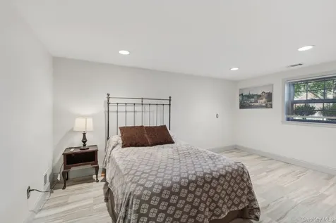 203 Hilltop Drive Nyack NY 10960