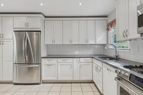 203 Hilltop Drive Nyack NY 10960