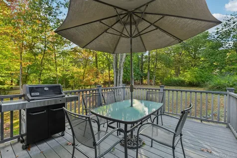 203 Hilltop Drive Nyack NY 10960