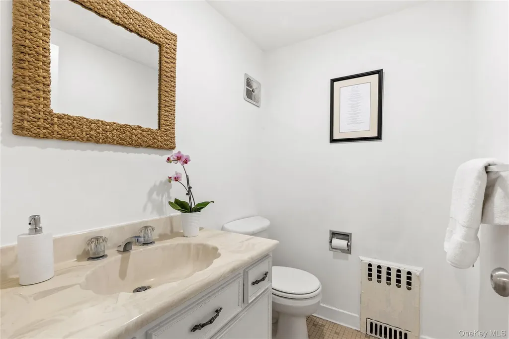 17 Leatherstocking Lane Mamaroneck NY 10543