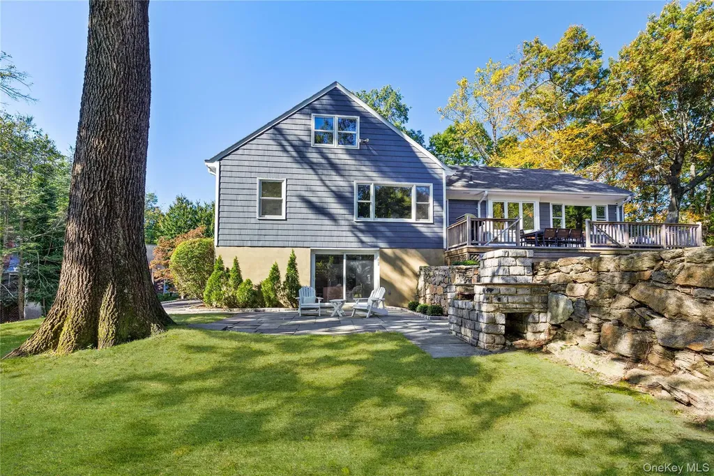 17 Leatherstocking Lane Mamaroneck NY 10543