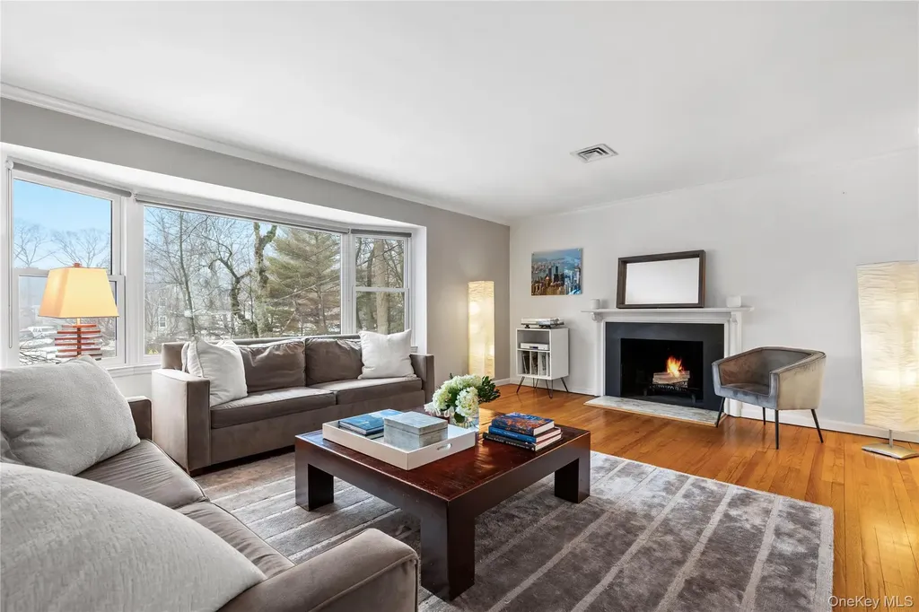 17 Leatherstocking Lane Mamaroneck NY 10543