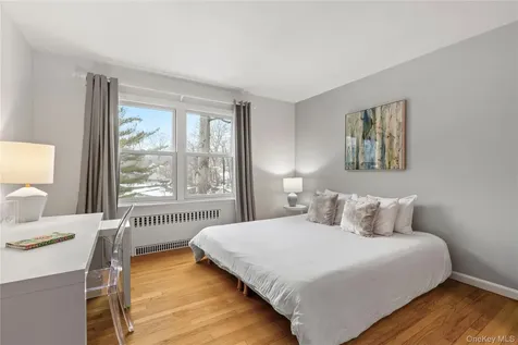 17 Leatherstocking Lane Mamaroneck NY 10543