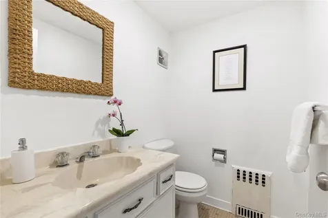 17 Leatherstocking Lane Mamaroneck NY 10543
