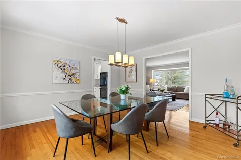 17 Leatherstocking Lane Mamaroneck NY 10543