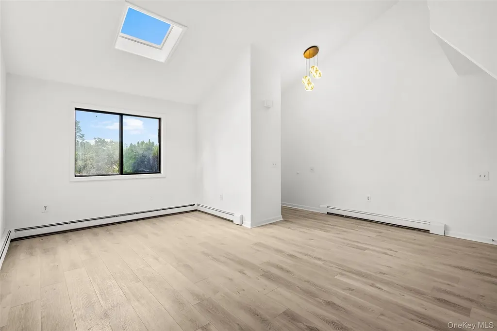 25 Laurel Court Fishkill NY 12524